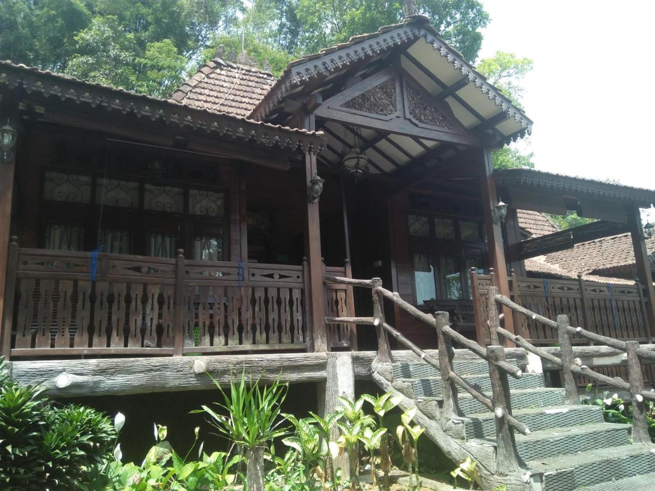 Green Valley Resort Bandungan Exterior foto