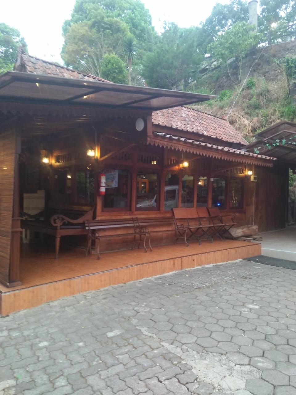 Green Valley Resort Bandungan Exterior foto
